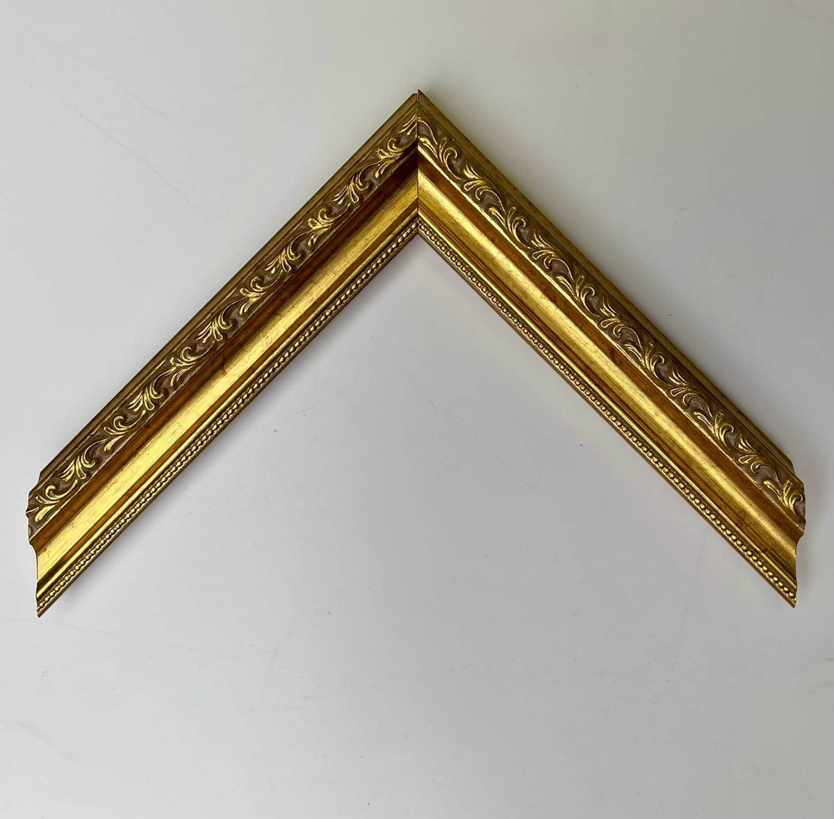 Artisan Gilded Wood Picture Frame - Classic Florentine Gold, 32x22mm Profile
